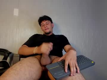 valetino_stonee