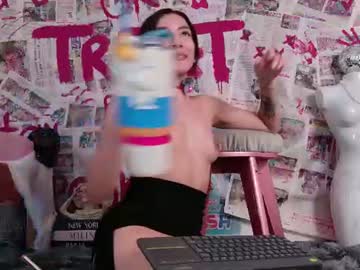 pauline_peach_