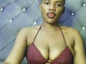 pretty_ebonymisstress